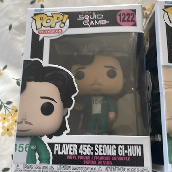 SQUID GAMES funko pops x2 - Picture 2 of 4
